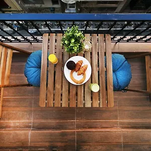 https://apt-white-rhino-white-tower.hotelschalkidiki.net
